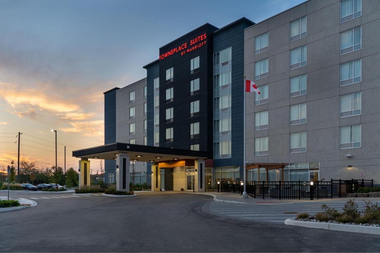 Towneplace Suites By Marriott Brantford And Conference Centre Exterior foto